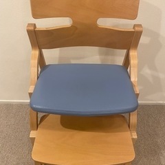 【極美品】アップライトチェア　ブルー