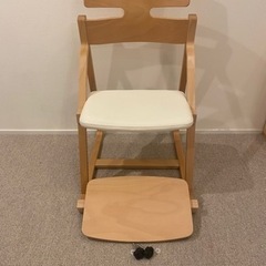 【極美品】アップライトチェア　ホワイト