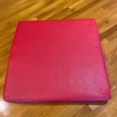 PVCレザー45cm 角座布団（赤）　5枚セット¥1,000