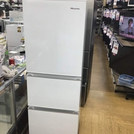 #A-62【ご来店頂ける方限定】Hisenseの3ドア冷凍冷蔵庫です