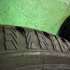 プリウスアルファ用　スタッドレスタイヤ　２０１９年式