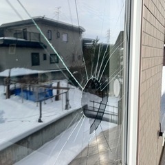 窓ガラス交換 − 北海道