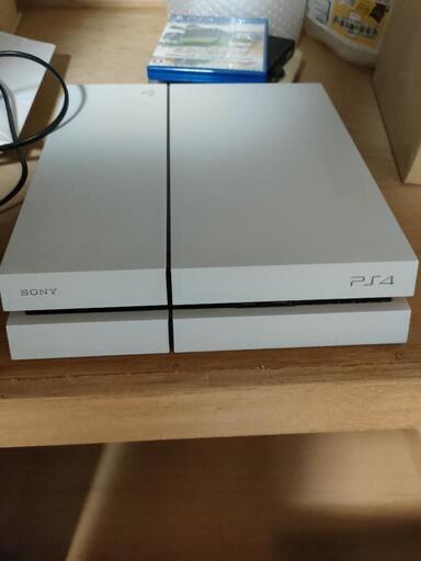 PS４本体とソフト2本