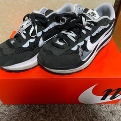 【ネット決済・配送可】NIKE sacai vaporwaffl...