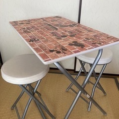 ニトリ　テーブル　椅子×2 セット