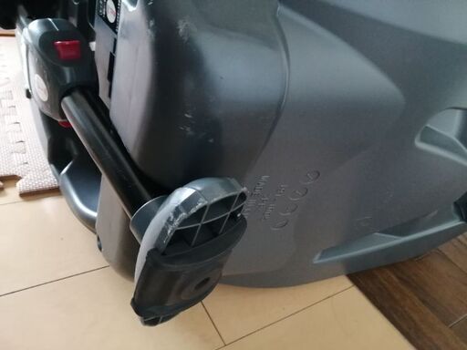 Apricaチャイルドシート&西松屋ジュニアマキシカラーズ イエロー