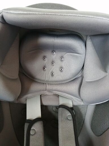 Apricaチャイルドシート&西松屋ジュニアマキシカラーズ イエロー