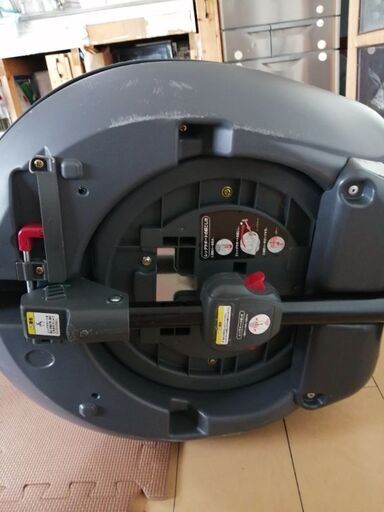 Apricaチャイルドシート&西松屋ジュニアマキシカラーズ イエロー