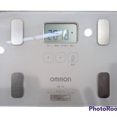 【受け渡し予定者決定】OMRON 体重計