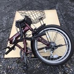 引渡済　新品未使用品　折りたたみ式自転車　ボルドー色　20インチ引渡済 