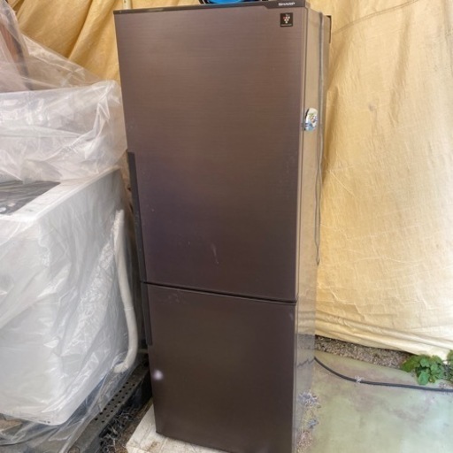 SHARP 冷蔵庫271リットル　ブラウン　2016年製