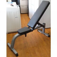 東京 直接引取の場合お値引きします Body-Solid インクラインベンチ