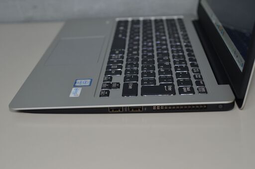 ハイスペック 薄型 最新Windows11+office 爆速SSD256GB SONY