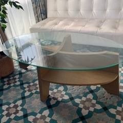 【美品】オーバル型のローテーブル ガラステーブル 楕円形