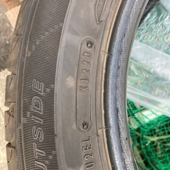 夏タイヤ　185/60R16