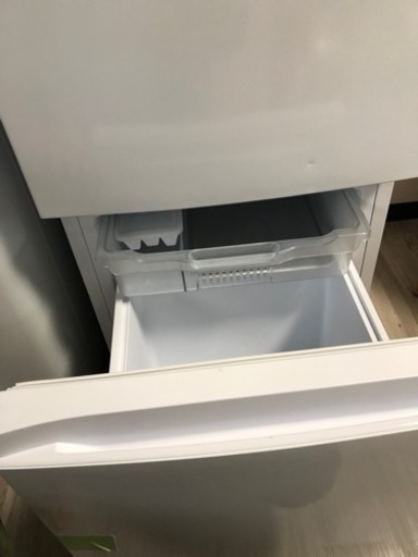 綺麗な冷蔵庫　154L