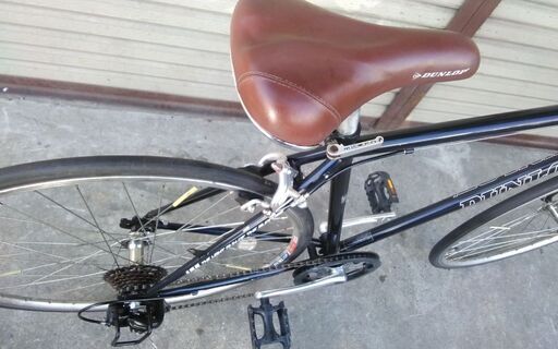 クロスバイク ダンロップ 7段変速 ブラック 配送無料 クロスバイク ダンロップ 7段変速 ブラック 配送無料