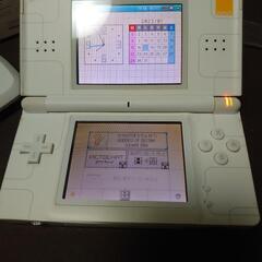 Nintendo DS Lite クリスタル ホワイト & ソフ...