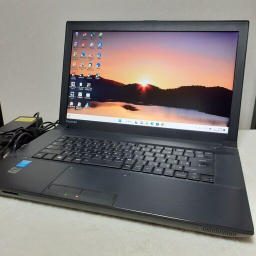 【取引中です】TOSHIBA　dynabook　15インチ　i5　SSD　Wi-Fi　マルチ　Windows11