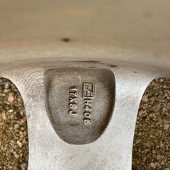 【値下げ】ランクル100・200 17インチタイヤホイール