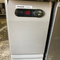 コールドテーブル(冷凍庫)