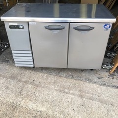 コールドテーブル(冷凍庫)