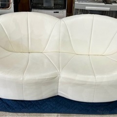 札幌市内配送無料 ligne roset リーンロゼ 2Pソファ パンプキン 2人掛け ホワイト