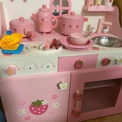 ピンクのままごとキッチン