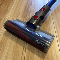 決まりました ダイソン 掃除機 ウッド調スタンド付 バッテリー新品
