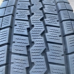 トラック用スタッドレスタイヤ　ホイール付き6本