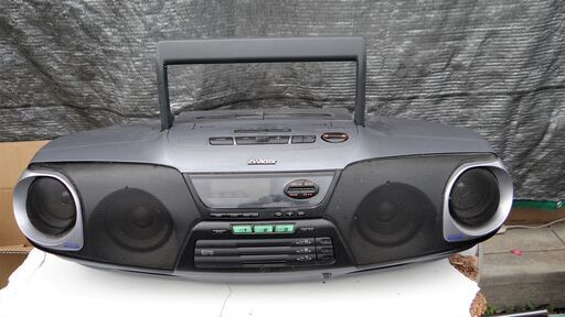 平成レトロ　VICTOR RC-XC5 大型CDラジカセ CD3枚　重低音 平成レトロ VICTOR RC-XC5 大型CDラジカセ CD3枚 重低音 - メルカリ
