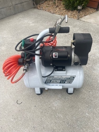 高儀コンプレッサー10L(取引中)