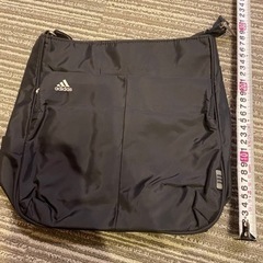 adidasバック