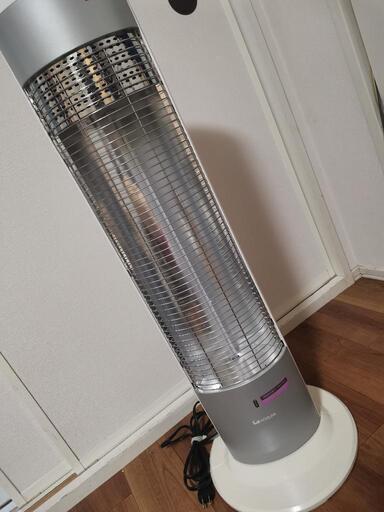遠赤電気ストーブ