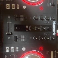 Numark MixTrack Pro3 PCDJコントローラ