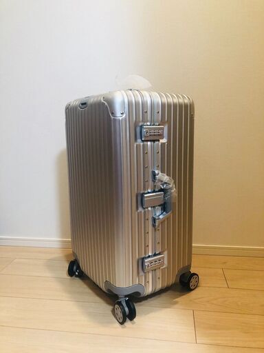 訳あり★新品未使用ハードスーツケース シルバー TSAロック搭載 78L