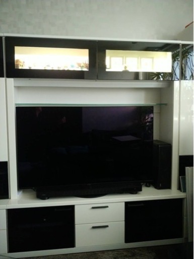 20万円高級テレビ台　テレビボード　棚　飾り棚　収納付きテレビ台　美品