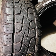 265／50／20 タイヤ4本