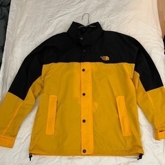 THE NORTH FACE ナイロンパーカー