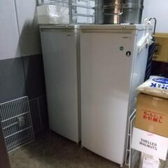 冷凍庫  2台