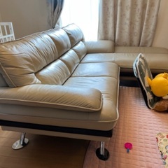 売ります　大きいソファ　引き取りに来れる方