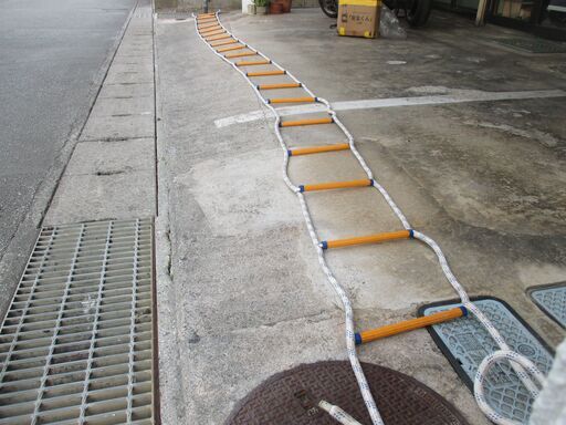 安全ロープ　10ｍ　避難　ハシゴ