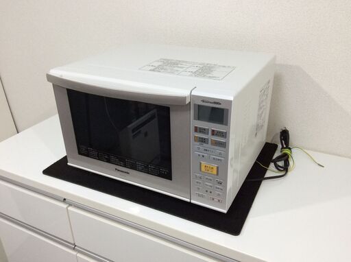 (2/16受渡済)JT6159【Panasonic/パナソニック オーブンレンジ】美品 2017年製 エレック NE-MS233-W 家電 キッチン フラットテーブル 縦開き ヘルツフリー