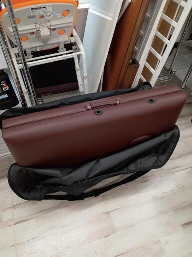 ★エステベッド　持ち運び　折りたたみ　60×180cm　【店頭販売のみ】