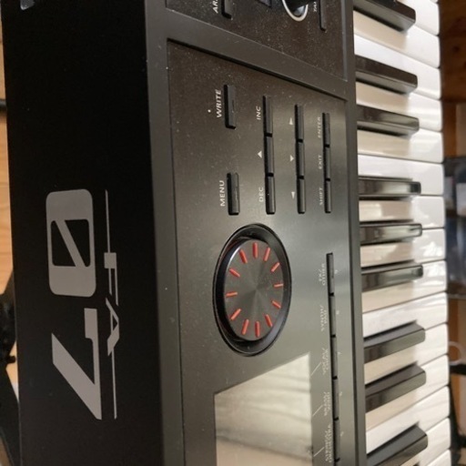 電子楽器 FA07