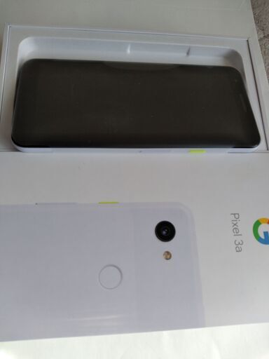 Googlepixel３a　白（ボタン緑）SIMフリー　新品未使用品　②
