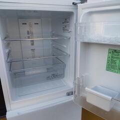 2021年製！人気のホワイト！ガラストップ！冷蔵庫！134L