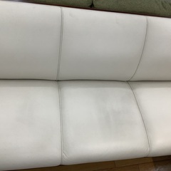 MORISHIGE 3人掛けソファー　Nレジェ　レザー×樺材　座面穴、ヨゴレ有り