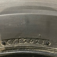 ハイエース ２００系　新車外しの純正タイヤ・ホイール・キャップのセット