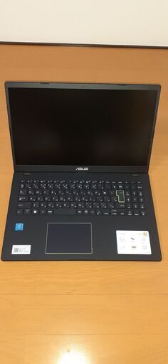 ASUS E510　　新品同然のノートパソコンを売ります！！